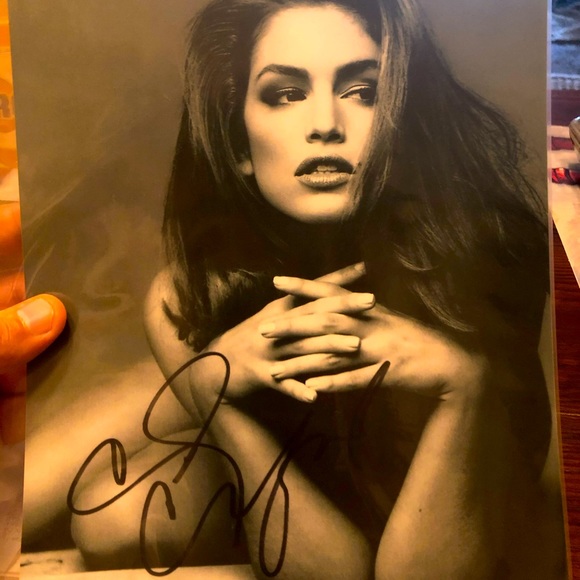 Cindy Crawford signed (Rp) ✍🏼 - Picture 1 of 3
